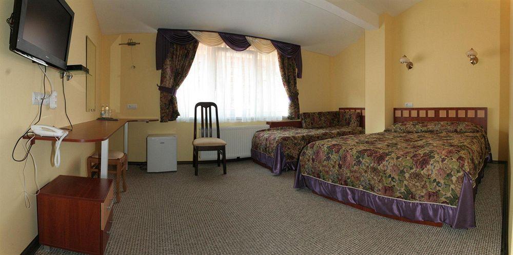 Hotel Leotel Лвив Стая снимка