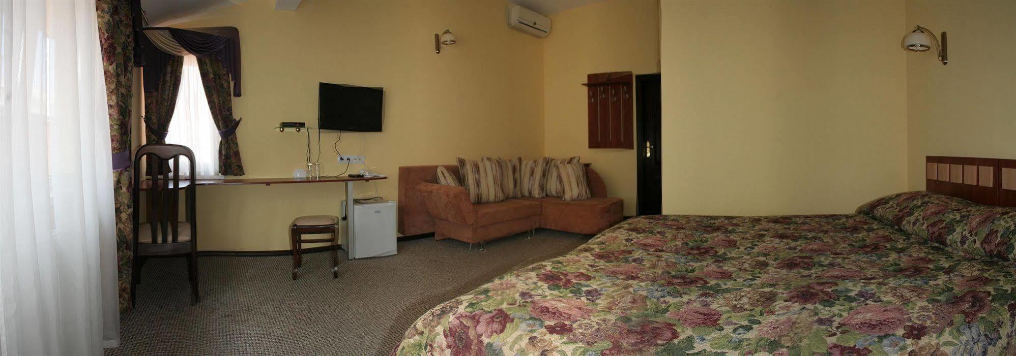 Hotel Leotel Лвив Стая снимка